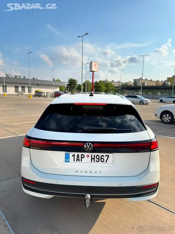 Volkswagen Passat 2,0 TDI 110Kw - fotka 2