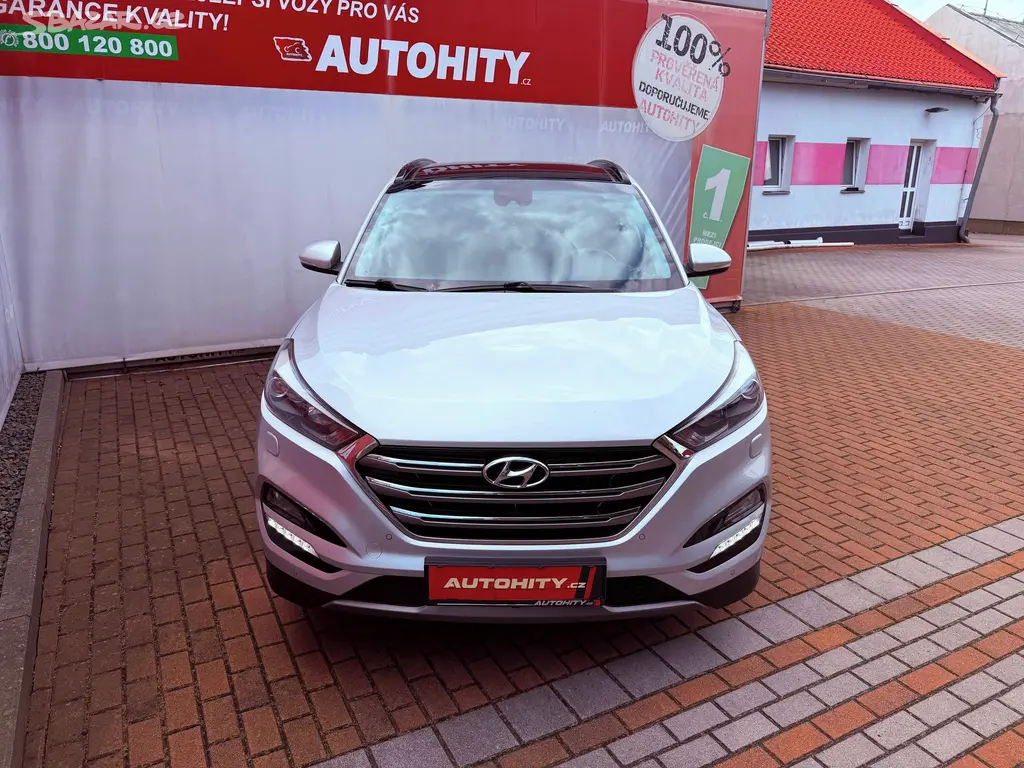Hyundai Tucson, 2.0 CRDi 4x4 Aut. Premium, ČR - fotka 2