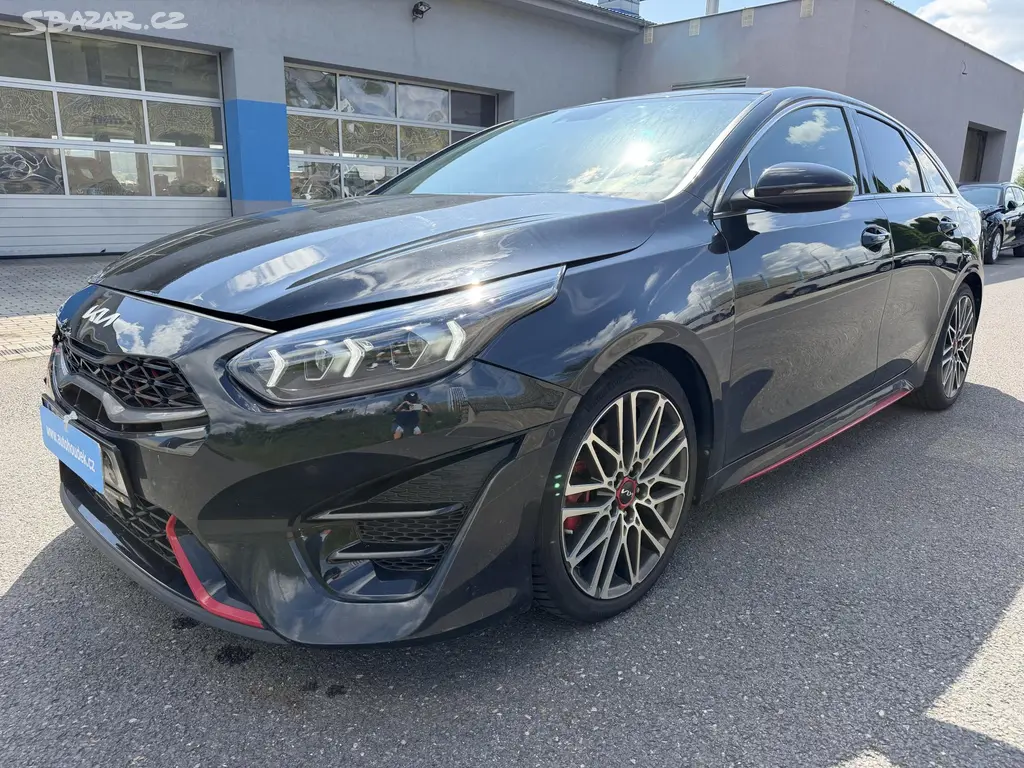 Kia ProCeed, GT 1,6GDi 150kW automat navi