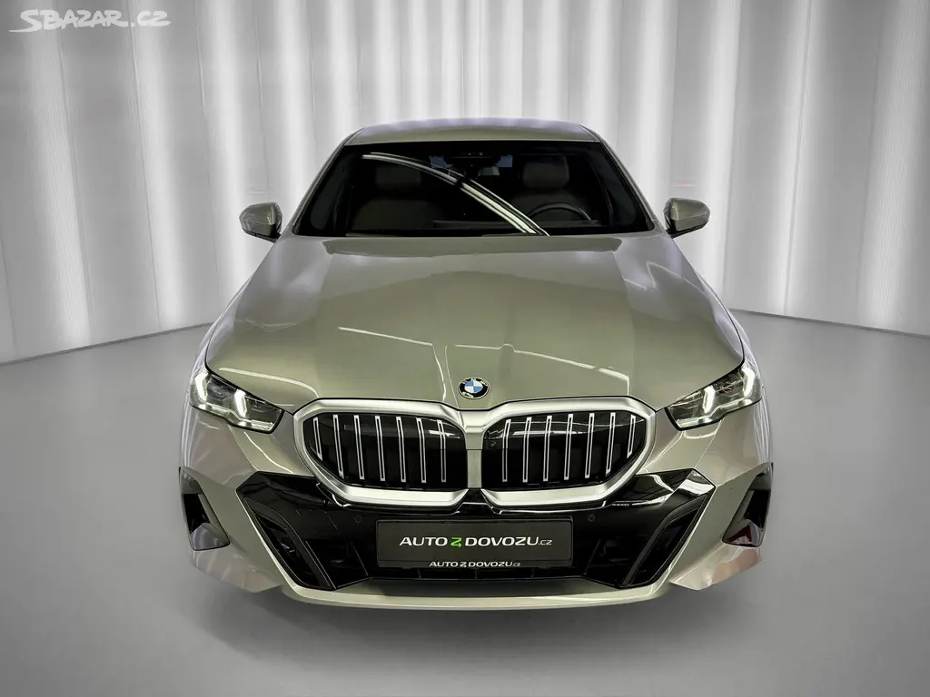 BMW Řada 5, 520d xDrive, M-SPORT, HUD, H/K - fotka 3
