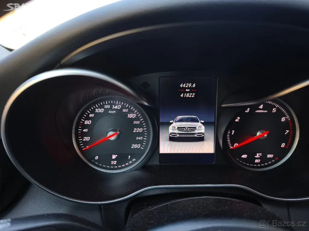Mercedes-Benz Třídy C 2,0 C200 s 41 822km - fotka 3