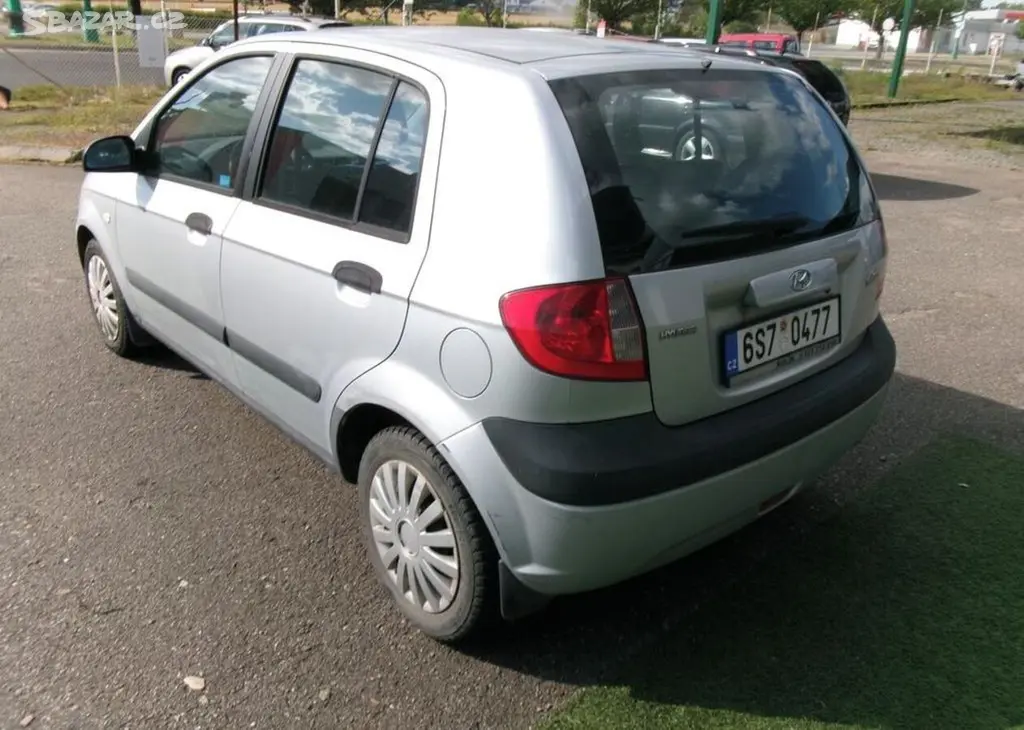 Hyundai Getz 1.1i CZ,2.maj.klima benzín manuální - fotka 5
