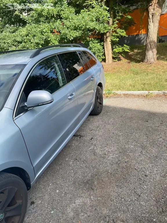 Škoda Superb 2010 - fotka 2
