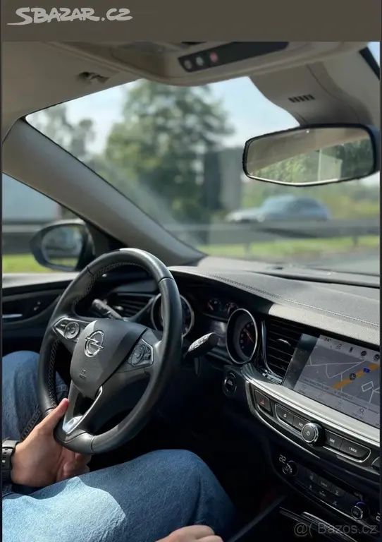 Opel Insignia 1,6 Sport Tourer, rok 2018 - fotka 3