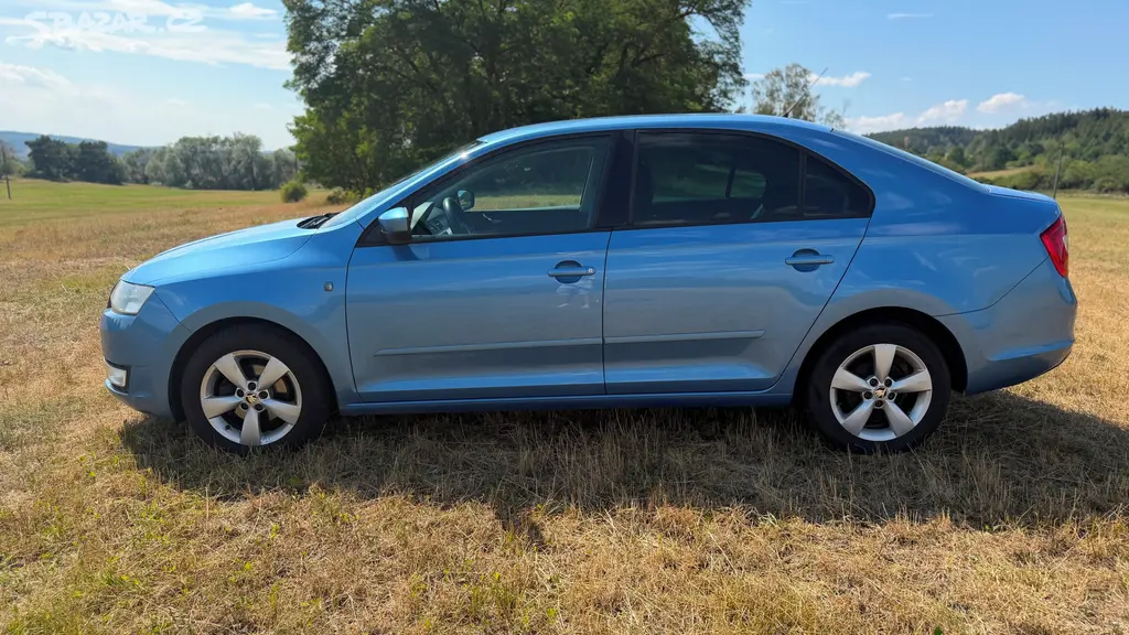 Škoda Rapid 1.2Tsi 63kw r.v.2012 modrá metalíza - fotka 4