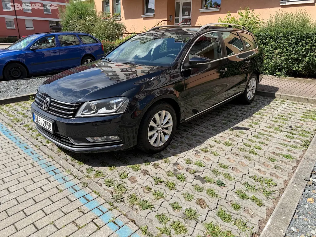 Volkswagen Passat 2.0TDI tempomat,servisní