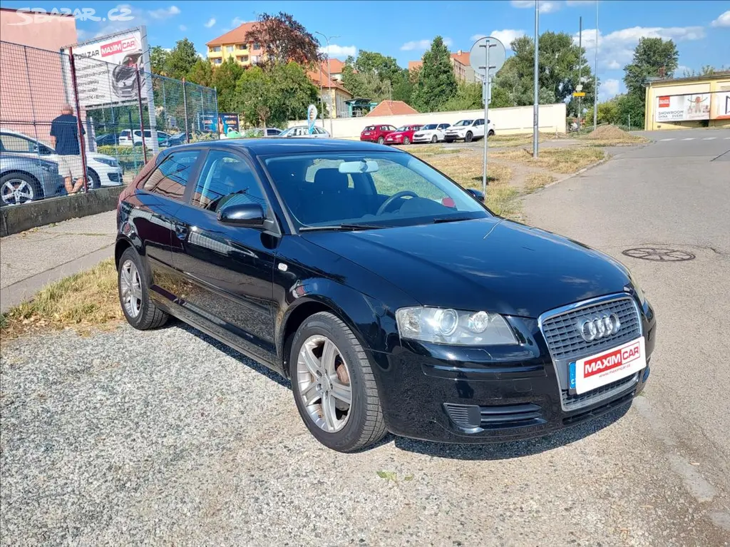Audi A3, 1,6 i - fotka 3