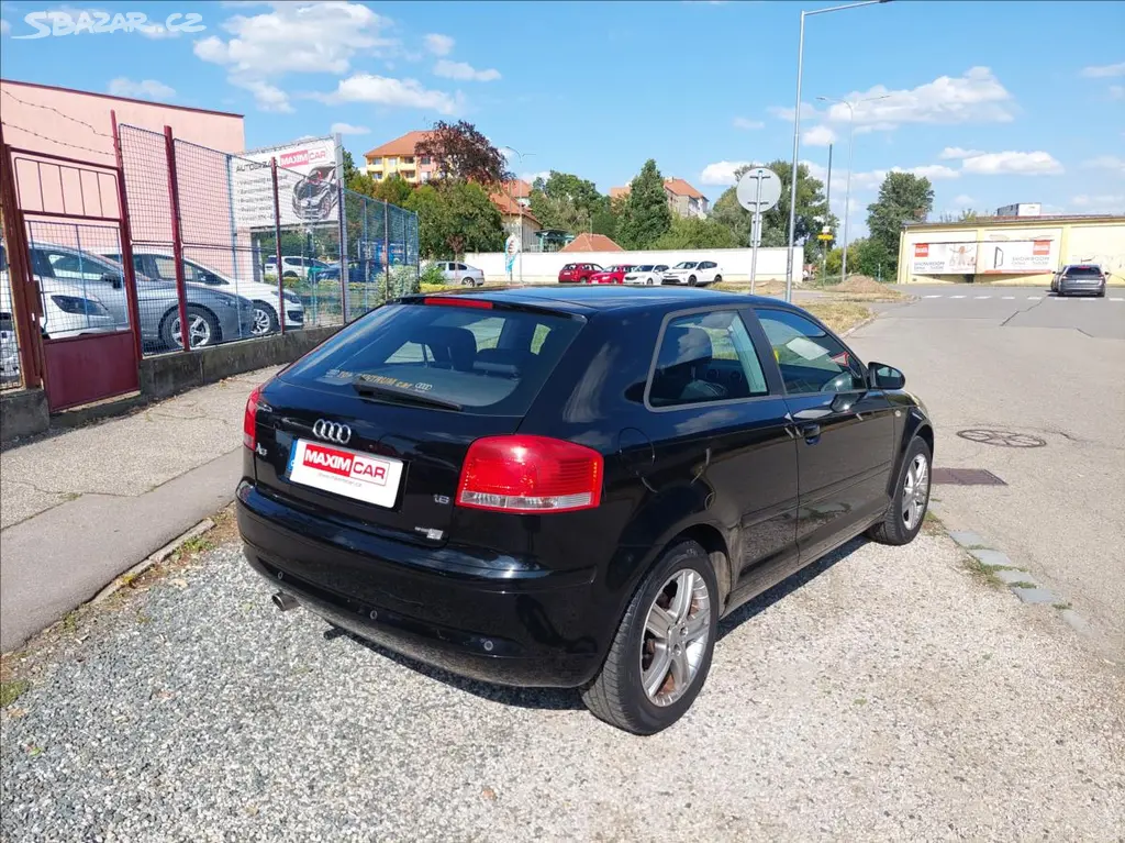 Audi A3, 1,6 i - fotka 5
