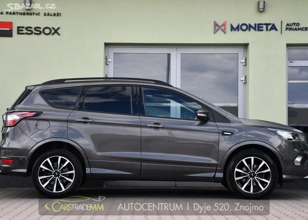 Ford Kuga 1.5TDCi ST-Line 88 kw - fotka 5