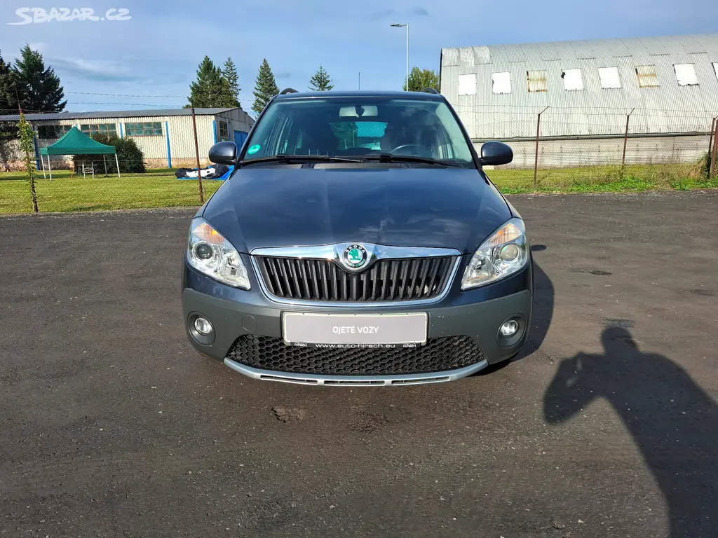 Škoda Fabia II kombi SCOUT 1.2TSi 77kW,aut.klima - fotka 2
