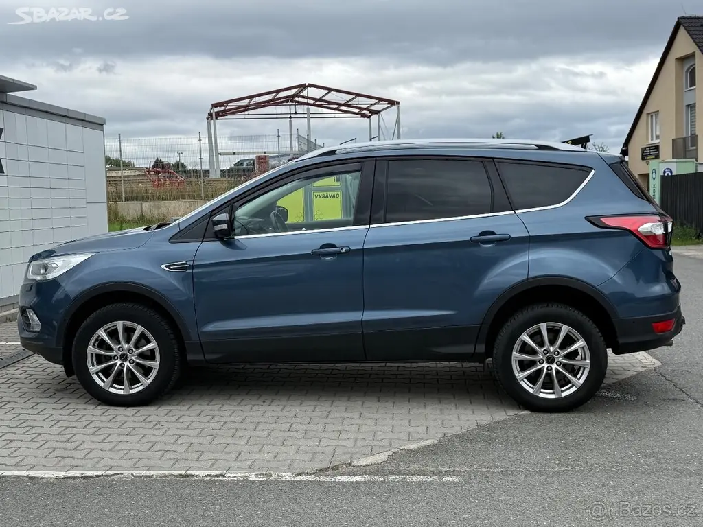 Ford Kuga 1.5 benzín Titanium automat 2019 kamera - fotka 3