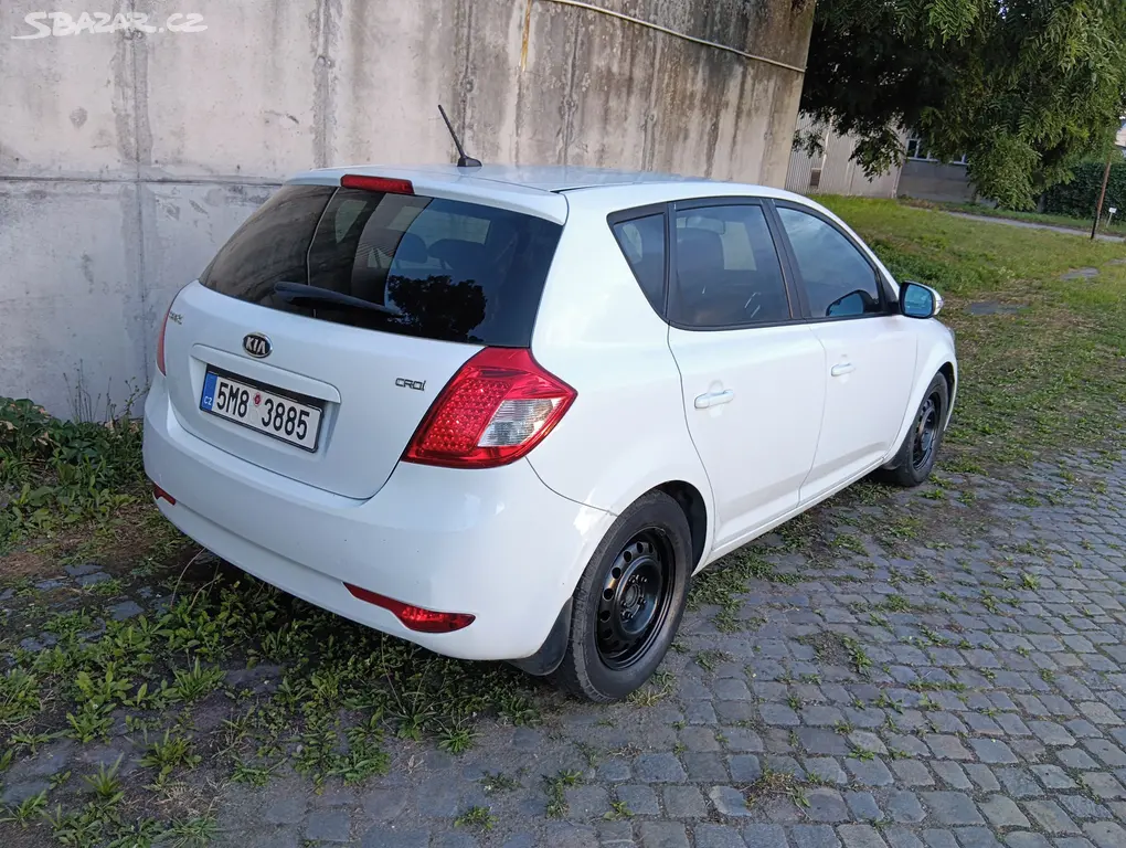 Kia Cee´d, 1.6 D/85 kW, AUTOMAT, výhřev - fotka 5