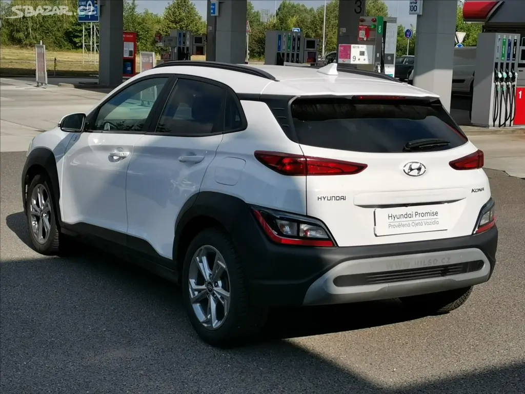 Hyundai Kona, 1,6 T-GDI 145kW Smart AT - fotka 5
