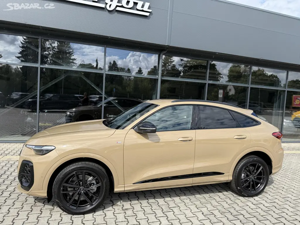 Audi Q5, SB TDI 150kW 4X4 S-LINE R20 3D - fotka 4