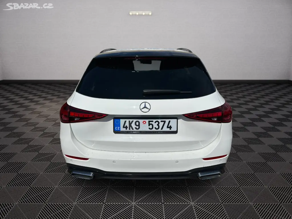 Mercedes-Benz Třídy C, 200 150kw 4Matic AMG - fotka 6