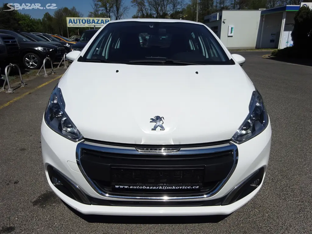 PEUGEOT 208 1,2 PURE TECH - fotka 2