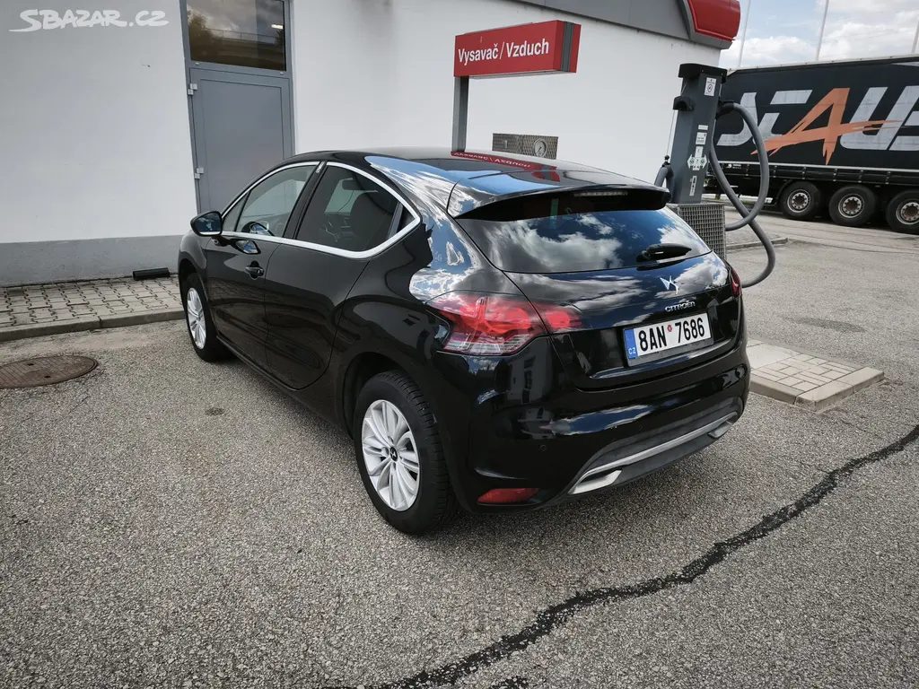 Citroën DS4, 1.6 VTi Chic - fotka 3