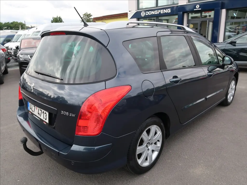 Peugeot 308, 1,6 HDi,88kW,1majČR,panorama - fotka 3