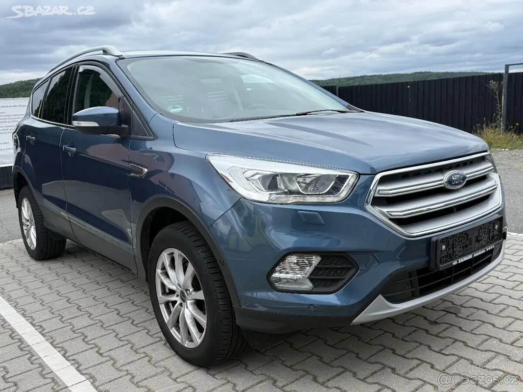 Ford Kuga 1.5 benzín Titanium automat 2019 kamera