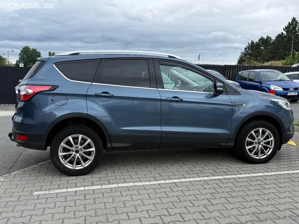Ford Kuga 1.5 benzín Titanium automat 2019 kamera - fotka 4