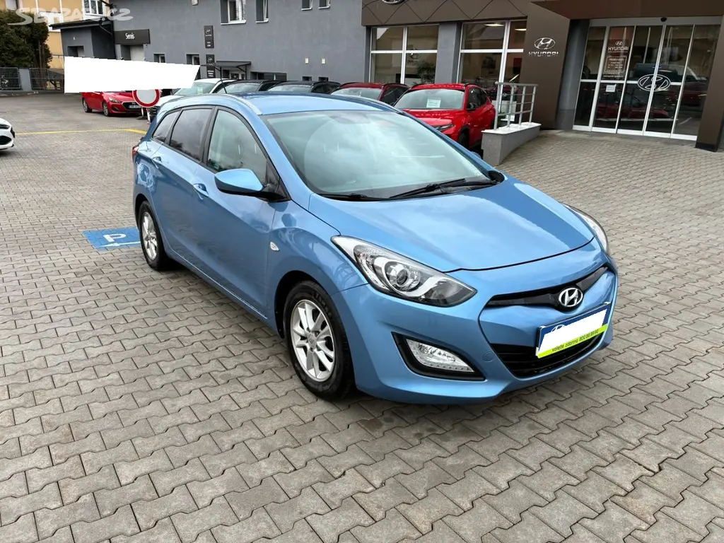 Hyundai i30 kombi 1.6 88kw benzín+LPG, naj:250tis. - fotka 2