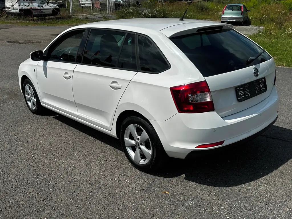 Škoda Rapid spaceback 1.2TSi 77kw, r.2014, 1.maj. - fotka 4