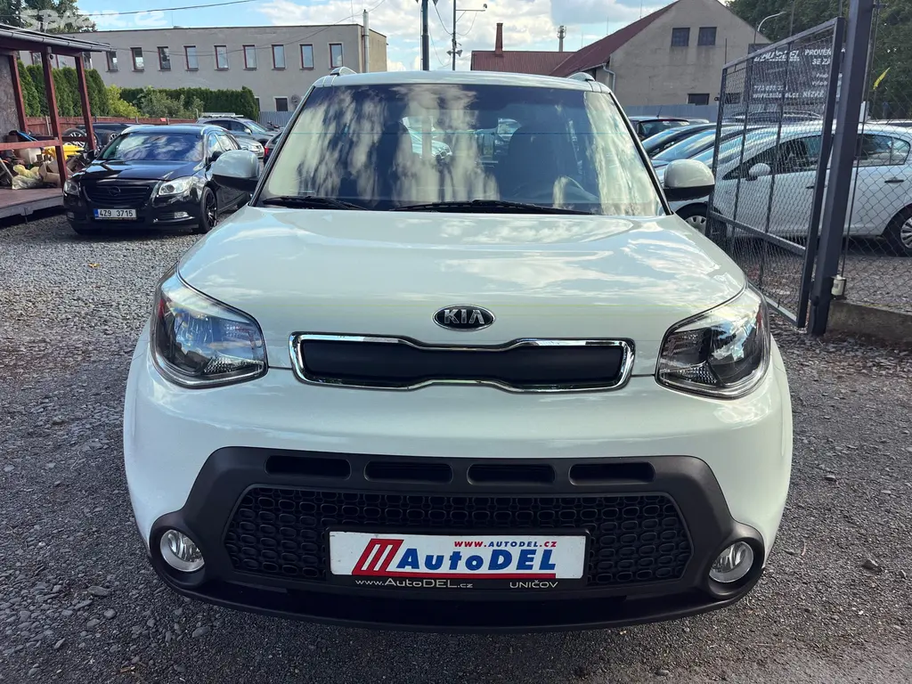 Kia Soul 1,6 GDi Automat 44t km Tažné - fotka 6