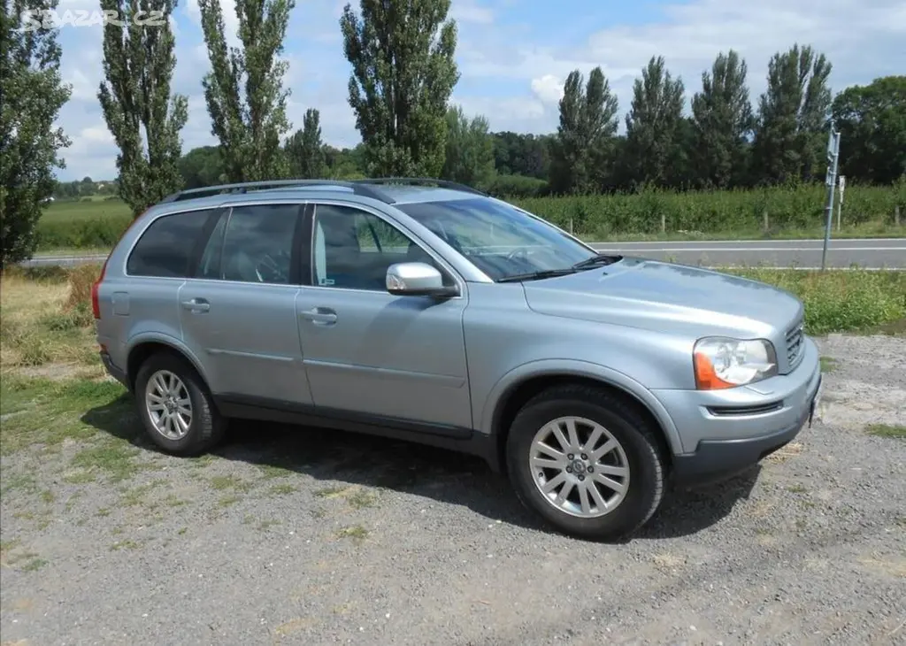 Volvo XC90 2,4 D5D 136 kW CZ Serviska nafta - fotka 6