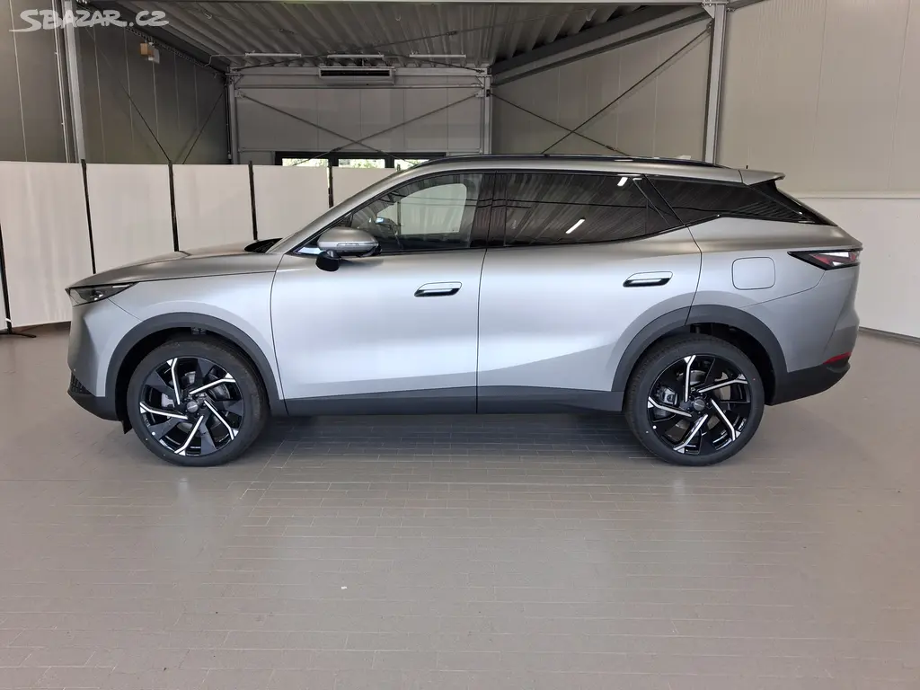 Omoda 7, Luxury 1.5 tGDI PHEV - fotka 4