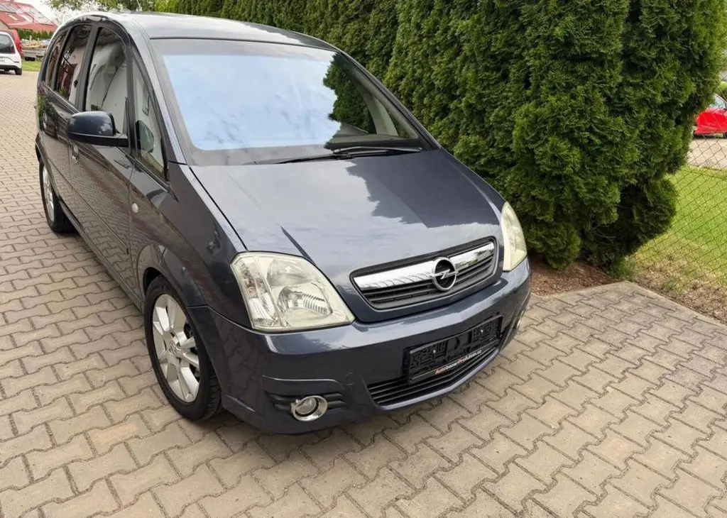 Opel Meriva 1,6i/77kw Nová STK,Tažné klima benzín - fotka 3