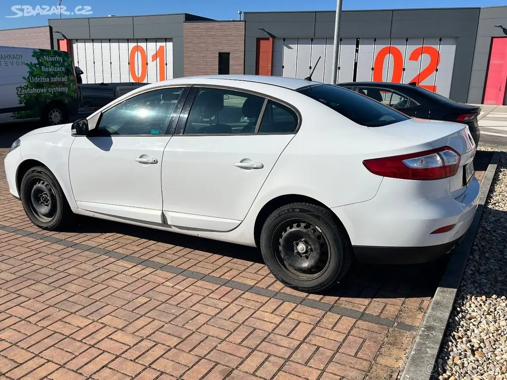 Renault FLUENCE 1.6 16V 2012, digi klima, výbava - fotka 3