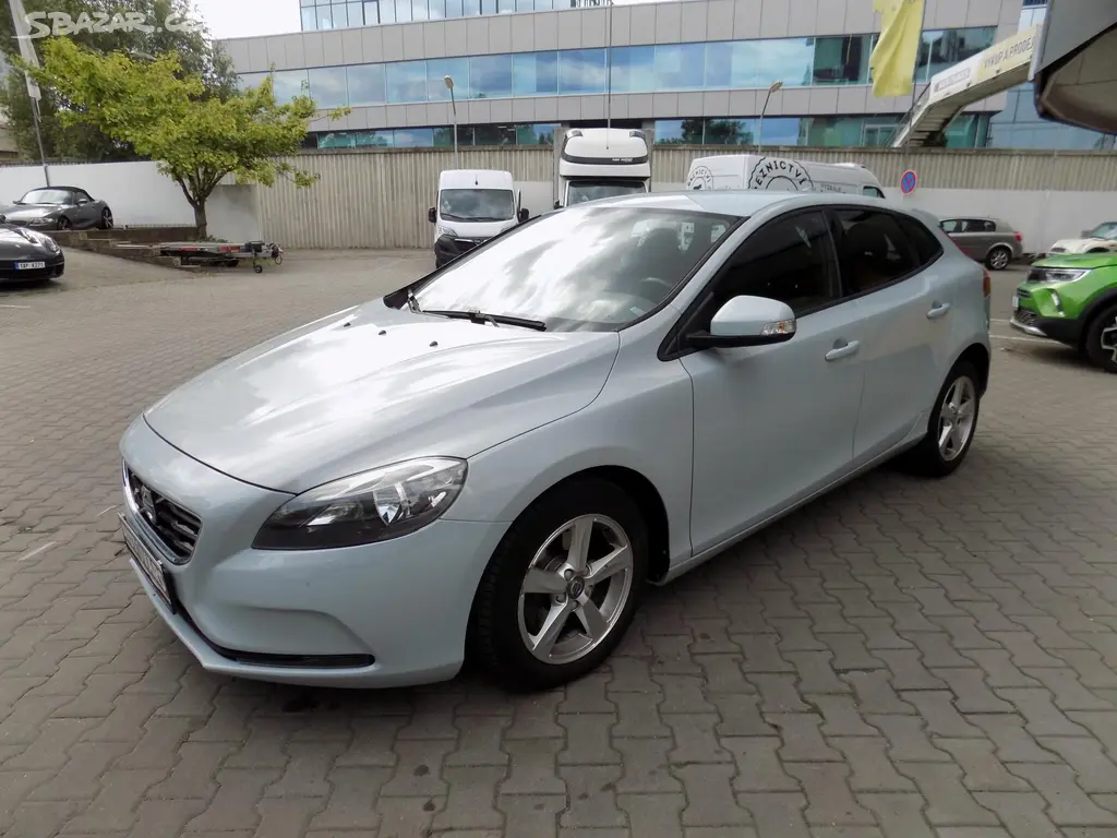 Volvo V40, 2.0 16V - fotka 3