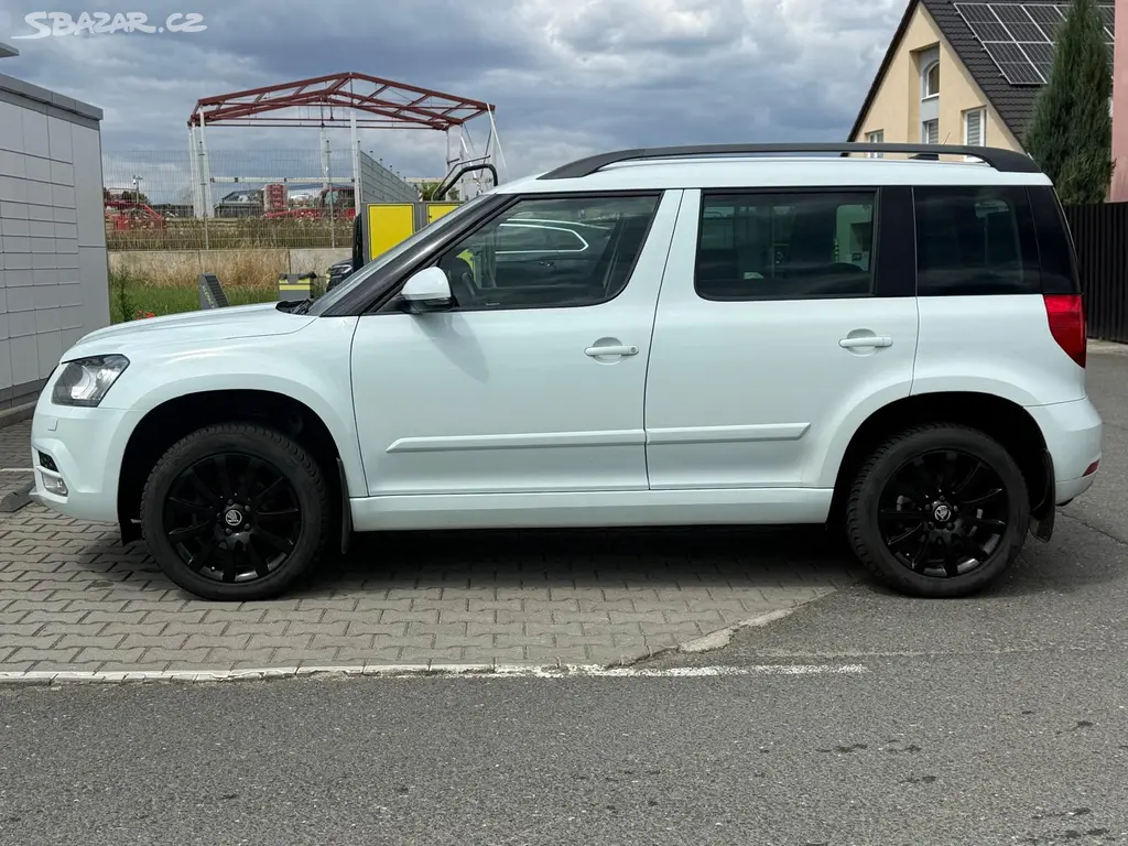 SKODA YETI 2.0 TDI 4X4 AUTOMAT DSG 2015 103KW XENO - fotka 3