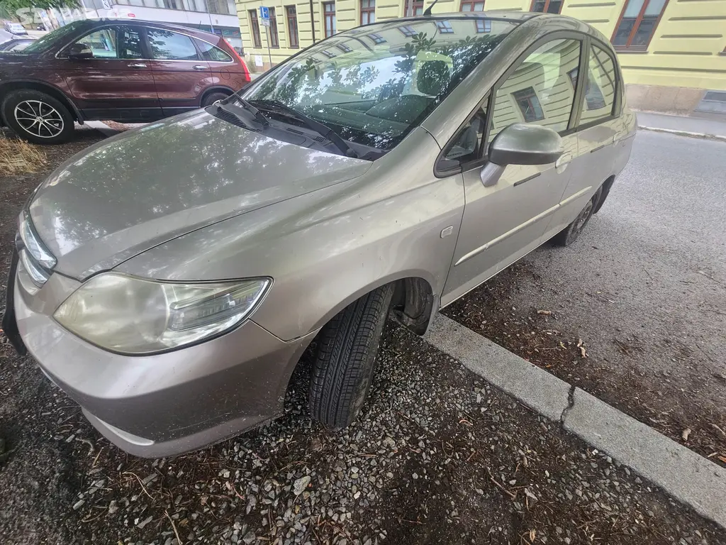 Honda city 1,3 benzin