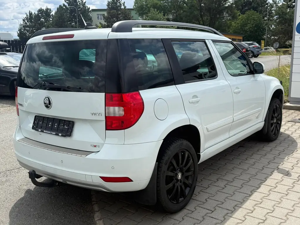 SKODA YETI 2.0 TDI 4X4 AUTOMAT DSG 2015 103KW XENO - fotka 4