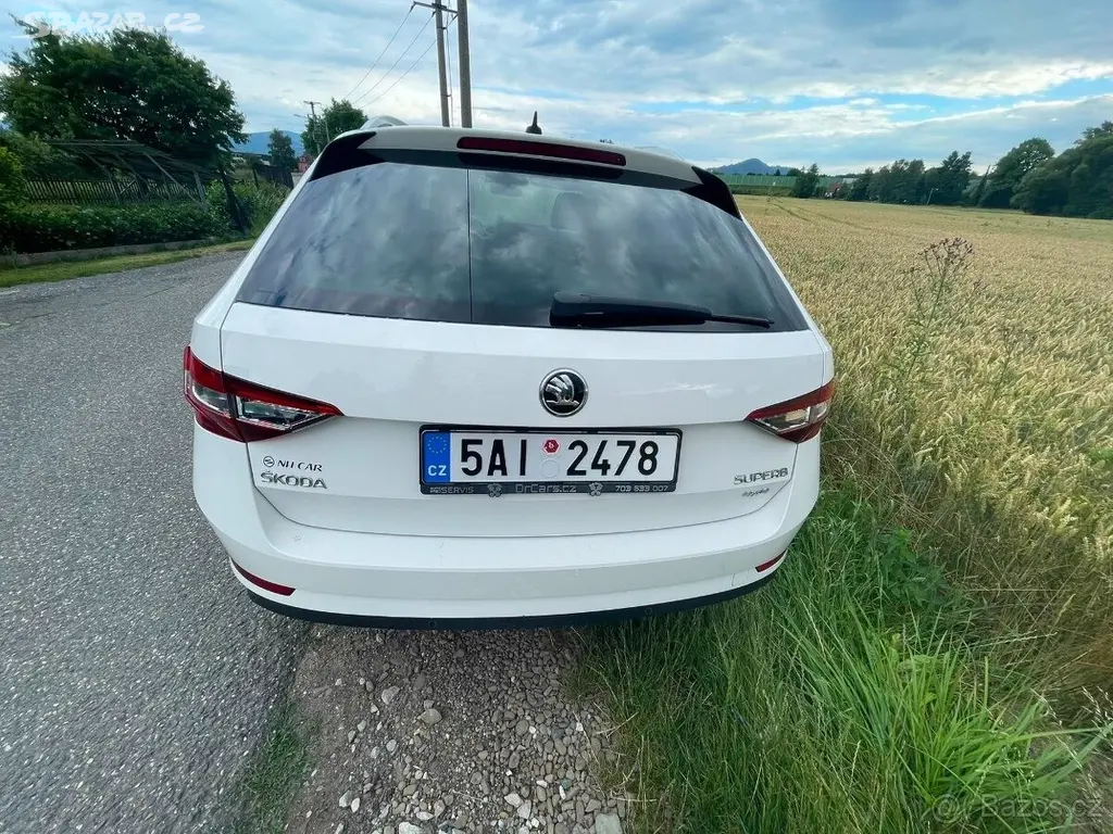 Škoda Superb 2,0 3, 4x4 - fotka 6