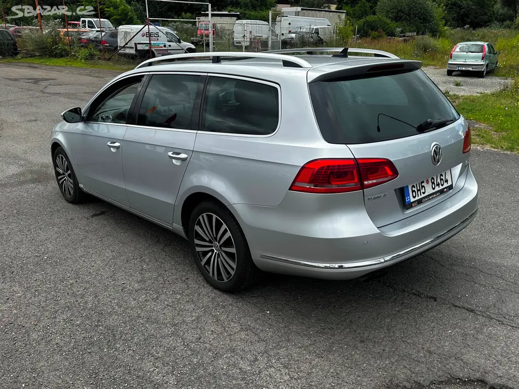 VW Passat B7 2.0TDi automat, r.2011, serviska - fotka 4