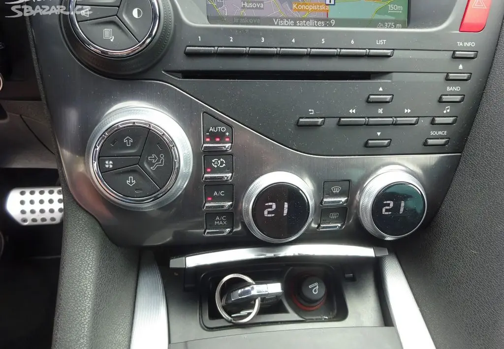Citroën DS5 2.0 HDI r.v.-2013(120 KW) Hybrid - fotka 4