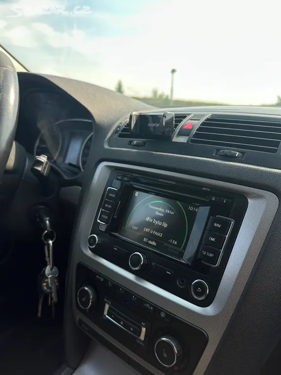 Škoda Octavia 2 2.0 TDI - fotka 6