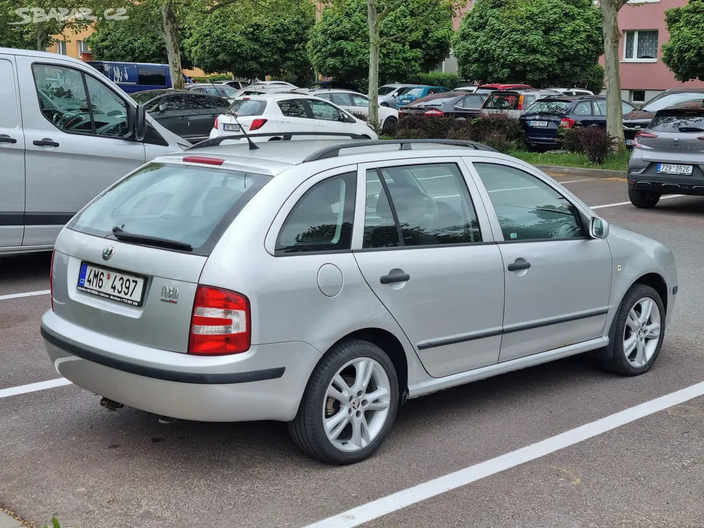 Škoda Fabia 1.9 TDi PD 74kW kombi FL - fotka 4