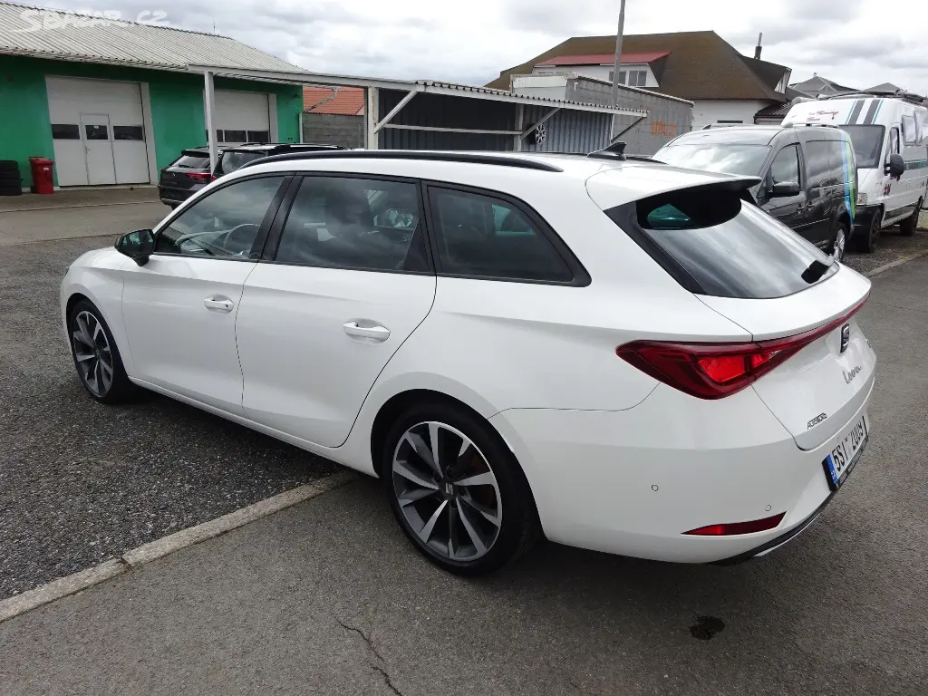 SEAT LEON Sportstourer FR 1,5 TSI 96kW -ČR- 1.Maj. - fotka 4
