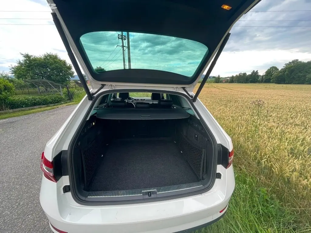 Škoda Superb 2,0 3, 4x4 - fotka 5