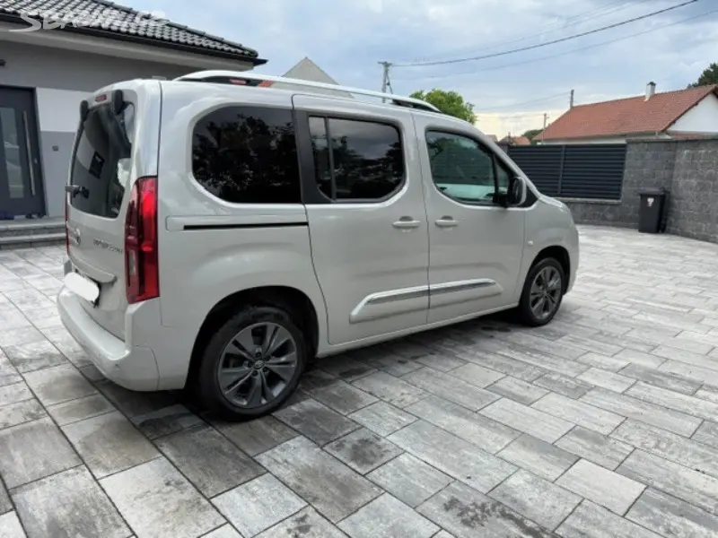 TOYOTA PROACE CITY VERSO 1.5 D-4D 130 k FAMILY - fotka 4