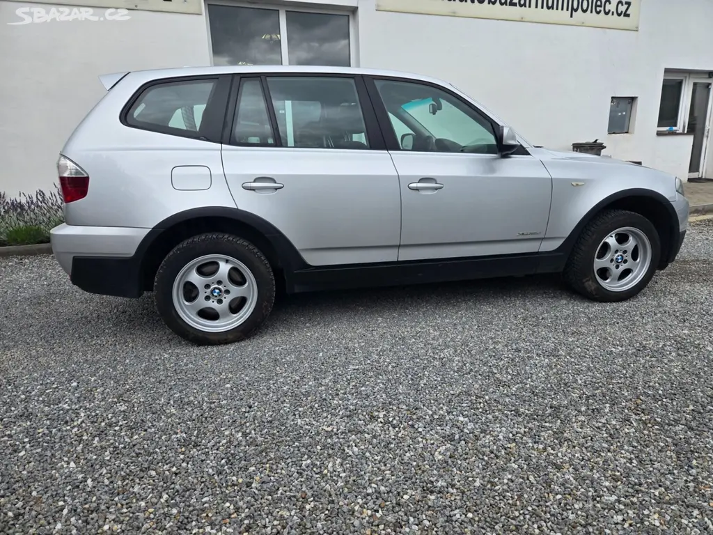 BMW X3, XDrive 18d TOP - fotka 2