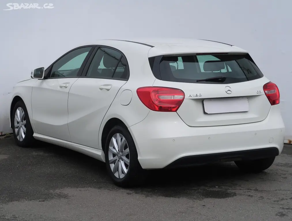 Mercedes-Benz Třídy A, 180 d, Klima, Vyhř. sedaček - fotka 4