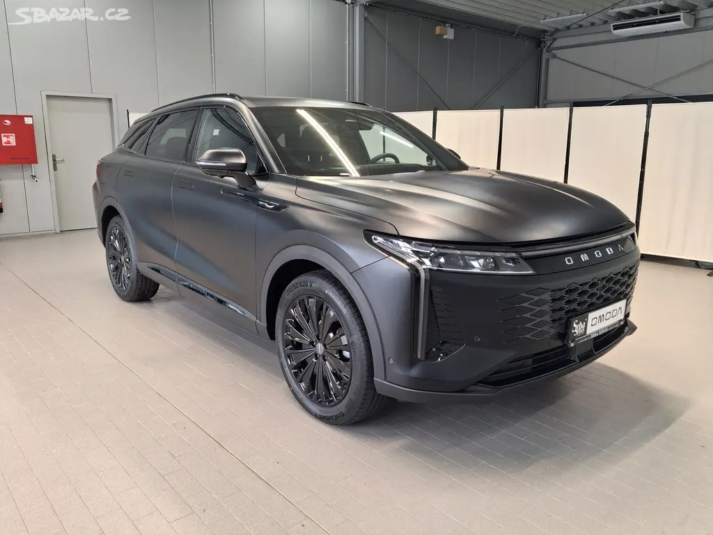 Omoda 9, Premium 1.5TGDI PHEV AWD - fotka 2