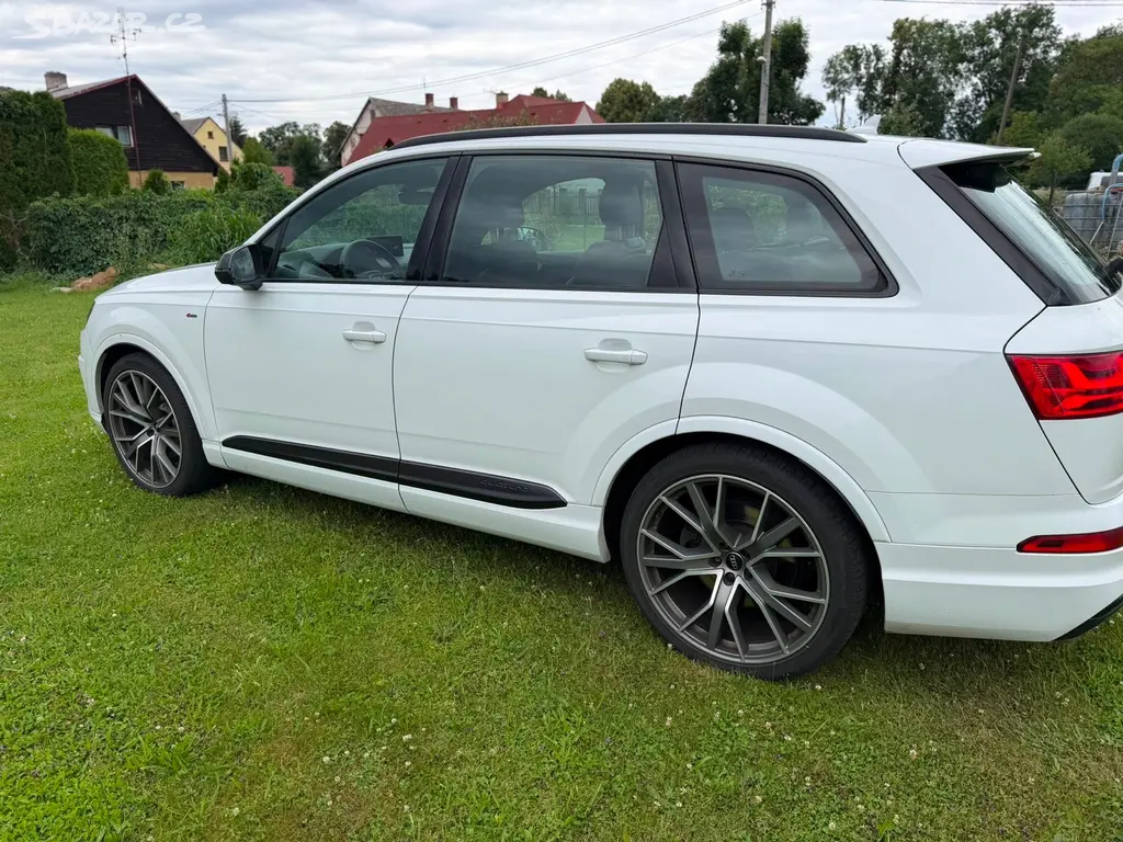 Audi Q7, 3,0 tdi, 7 míst, 22alu, DPH - fotka 3