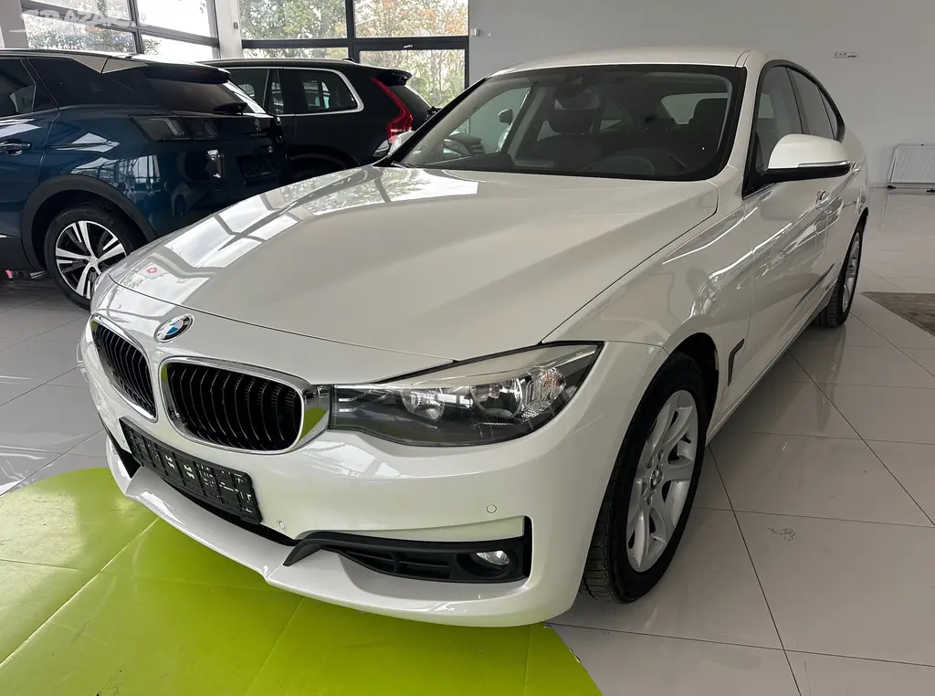 BMW Řada 3, 318dGT 2.0 KOMPLETNÍ SERVIS - fotka 5