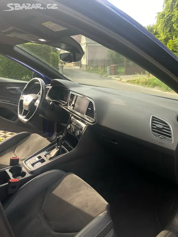 SEAT LEON CUPRA 2.0 STFI - fotka 3