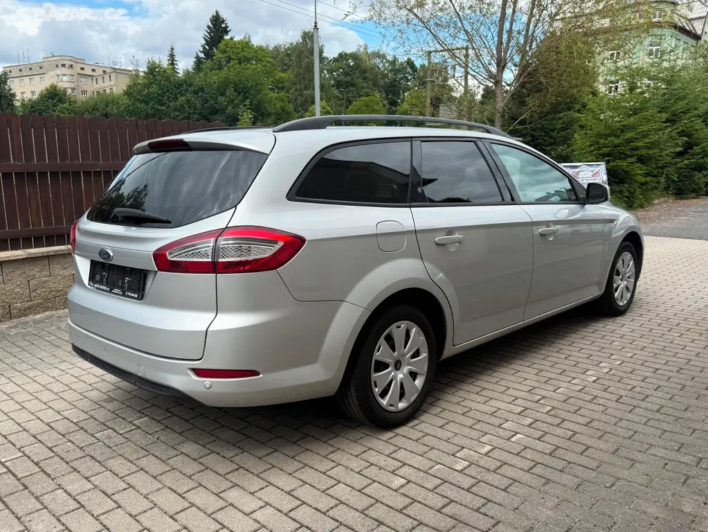 FORD MONDEO MK4 FL TOURNIER 1.6 VTi 88kW TREND*STK - fotka 5